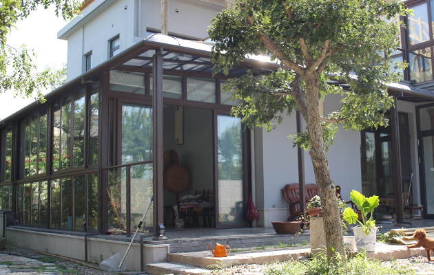 汽車(chē)遮陽(yáng)棚