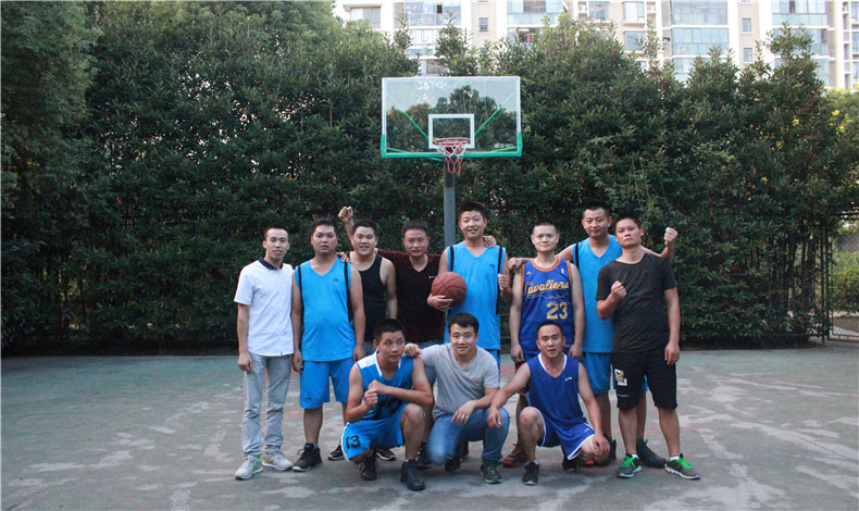 在至尊卡爾,還有籃球和兄弟！