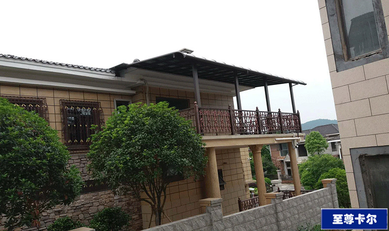 至尊卡爾告訴你：露臺(tái)雨棚在什么情況下不算違建