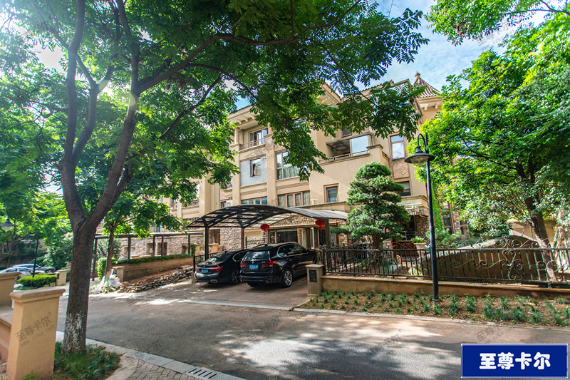 至尊卡爾車棚廠家較同行有什么優(yōu)勢(shì)？