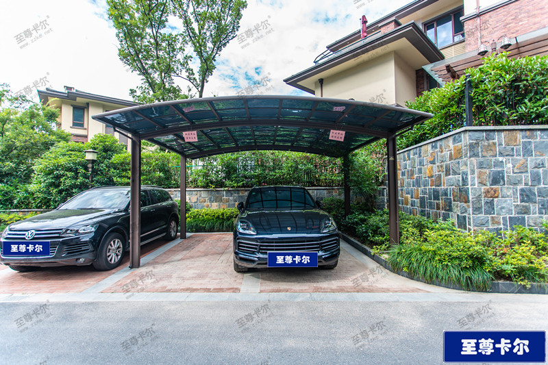 現在北京鋁合金車棚價格多少錢一平？