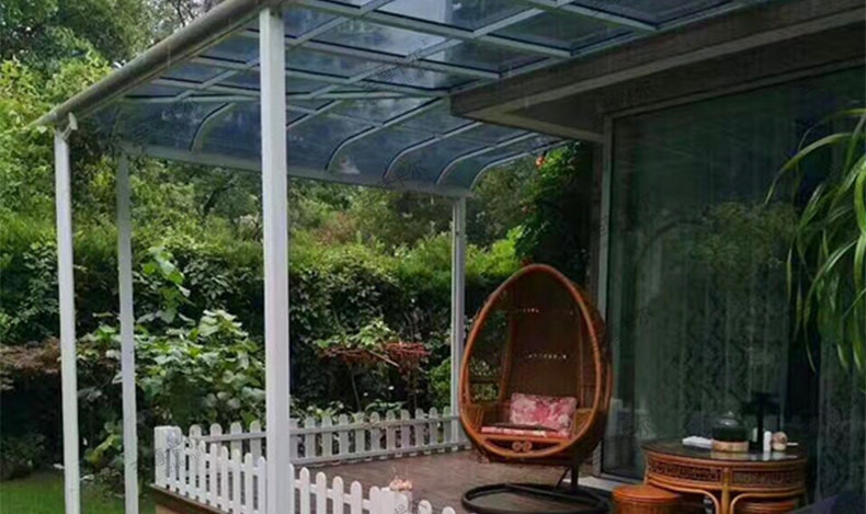 露臺是做陽光房好？還是搭建雨棚好？認真看完就知道了