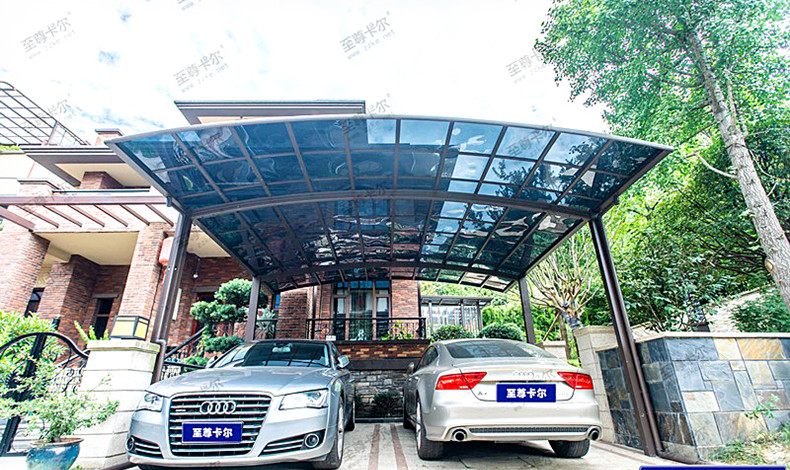 車棚廠家告訴你，私家車露天車棚頂用什么材料