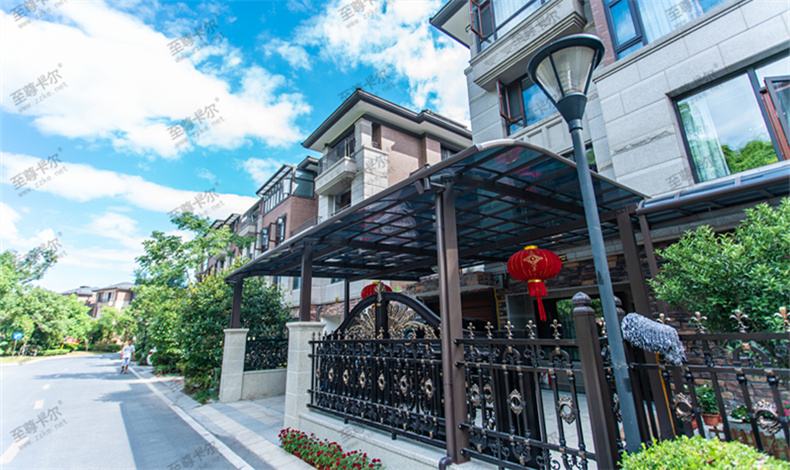 家用遮陽雨棚什么材料耐用？耐力板雨棚耐不耐用？