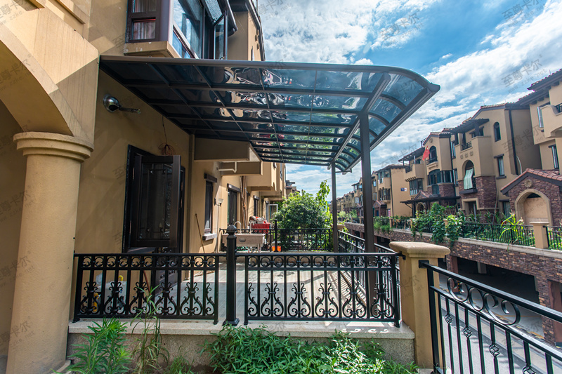 如何挑選別墅露臺棚！好看又實用的別墅露臺棚看這三點