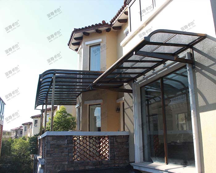 陽臺(tái)雨棚怎么選？只靠雨棚圖片會(huì)后悔，了解清楚，不吃虧