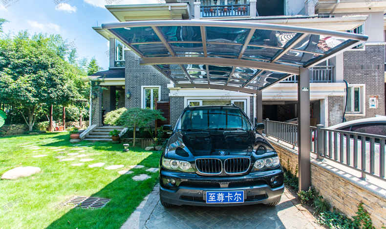 停車棚生產廠家最不想談的話題：膜結構汽車棚還能滿足市場嗎？