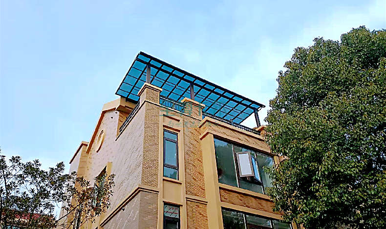 剛搭建的雨棚就生銹漏水，問(wèn)題出在哪？看看搭建雨棚的注意事項(xiàng)