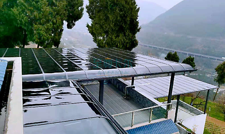 雨棚選鋁合金PC板的各種優(yōu)勢(shì)，據(jù)說(shuō)好多人還不清楚，讓我來(lái)說(shuō)明白