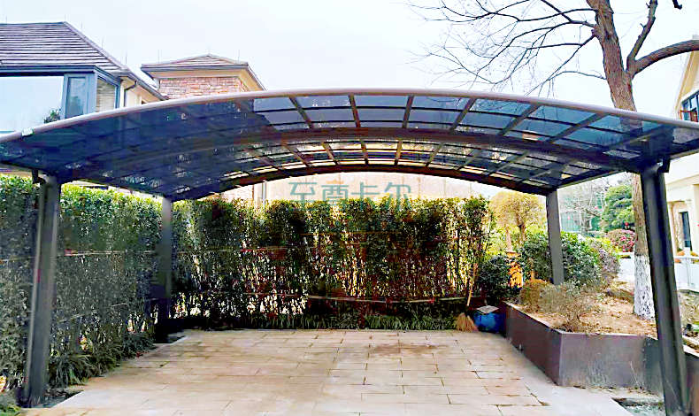 防暴盾牌、防彈玻璃與耐力板雨棚，你知道它們有什么聯(lián)系嗎？